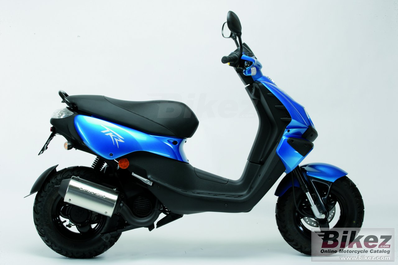 Big Peugeot tkr 50 picture and wallpaper from Bikez.com